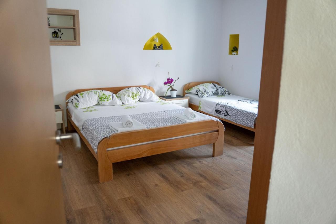Apartments Uno Μόσταρ Εξωτερικό φωτογραφία