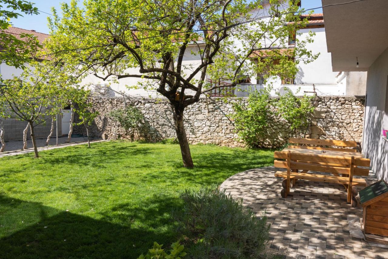 Apartments Uno Μόσταρ Εξωτερικό φωτογραφία